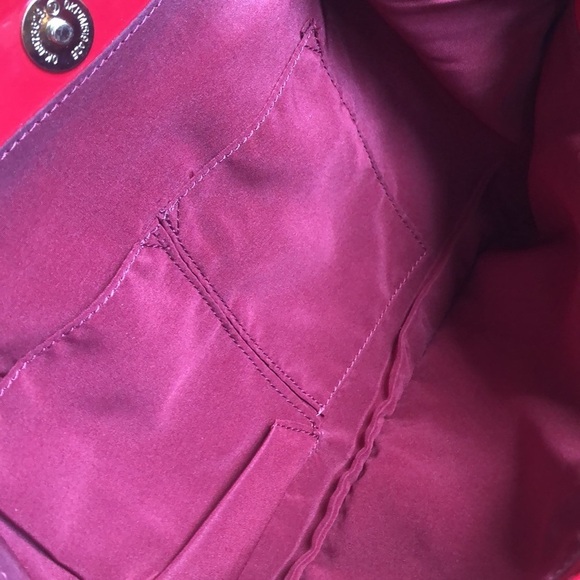 Liz Claiborne large red vinyl satchel handbag - Picture 10 of 17